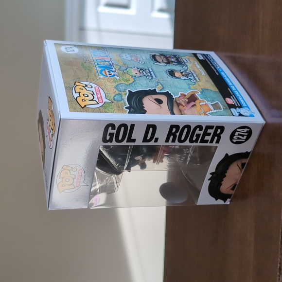 One Piece Funko Pop Gol D. Roger #1274 Special Edition - Picture 4 of 8